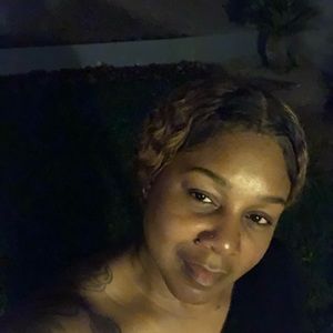 Meet your Posher, Roshanda